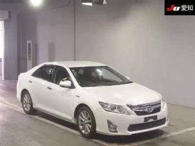Daihatsu Altis