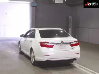 Daihatsu Altis