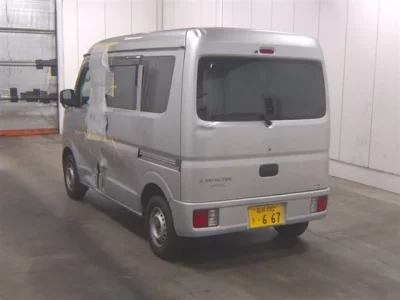 Mitsubishi MINICAB VAN