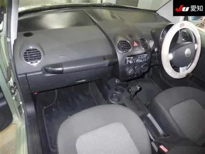 Volkswagen NEW BEETLE