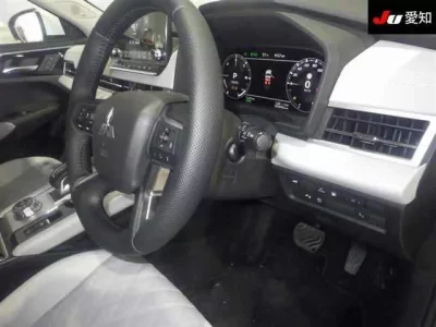 Mitsubishi OUTLANDER PHEV