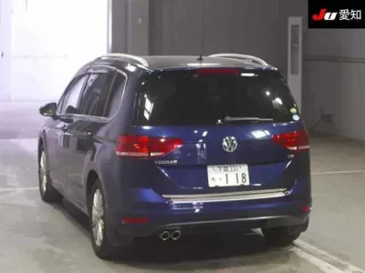 Volkswagen GOLF TOURAN