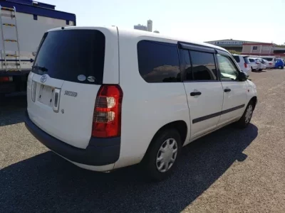 Toyota SUCCEED