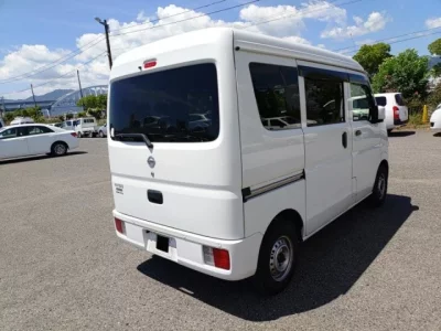 Nissan CLIPPER VAN