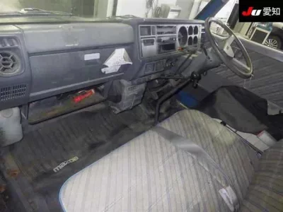 Mazda TITAN