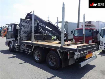 Isuzu TRUCK