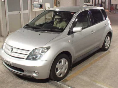 Toyota IST