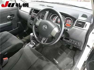 Nissan TIIDA LATIO