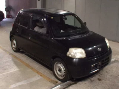 Daihatsu Esse