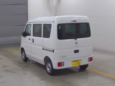 Nissan CLIPPER VAN