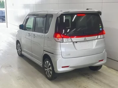 Mitsubishi DELICA D2