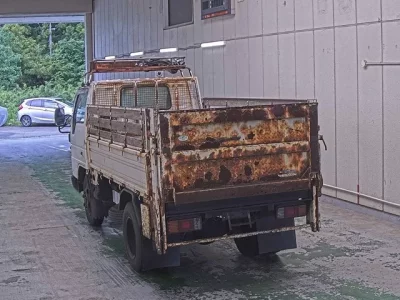 Mazda TITAN