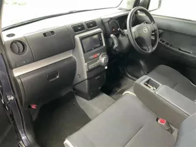 Toyota PIXIS SPACE