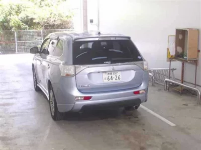 Mitsubishi OUTLANDER PHEV
