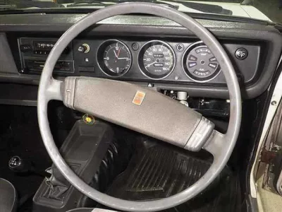Nissan SUNNY TRUCK