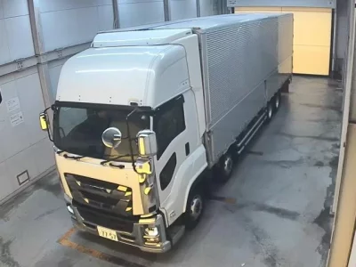 Isuzu TRUCK
