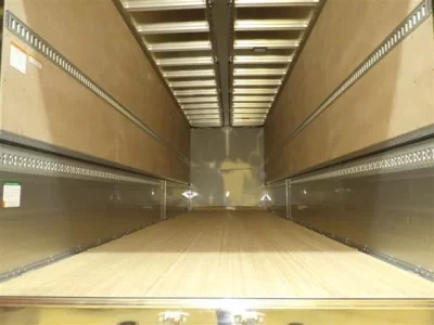 Isuzu TRUCK