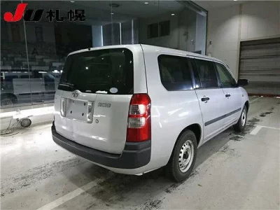 Toyota SUCCEED
