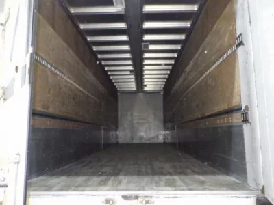 Isuzu TRUCK