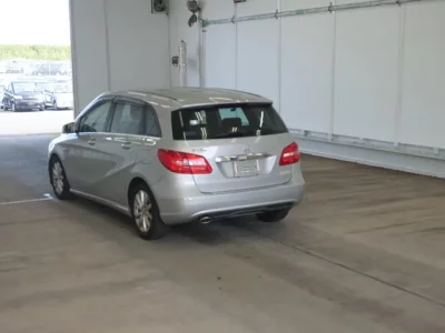 Mercedes-Benz B CLASS