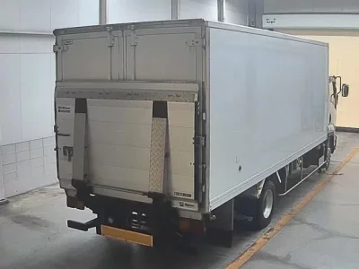 Isuzu FORWARD