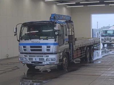 Isuzu GIGA