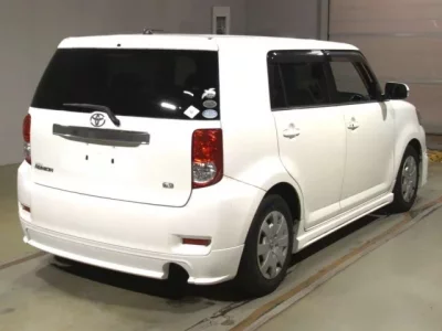 Toyota COROLLA RUMION