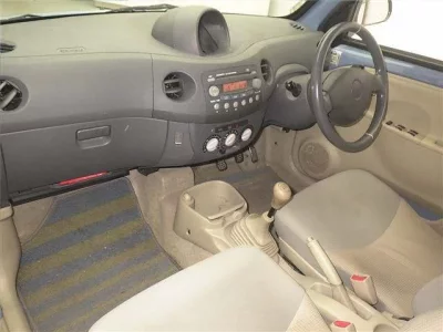 Daihatsu Esse