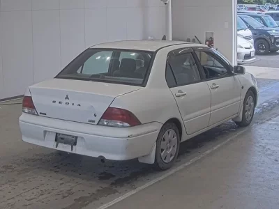 Mitsubishi LANCER