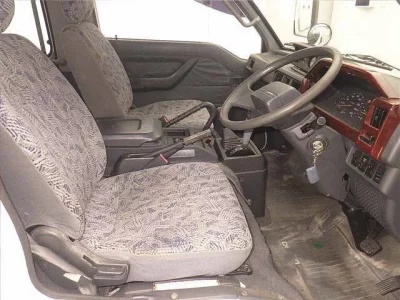 Mitsubishi DELICA WAGON