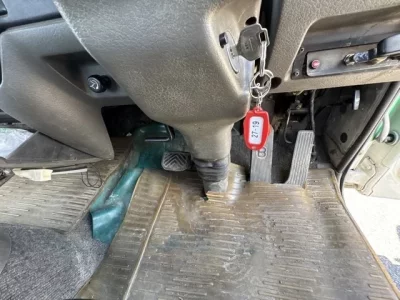 Nissan TRUCK