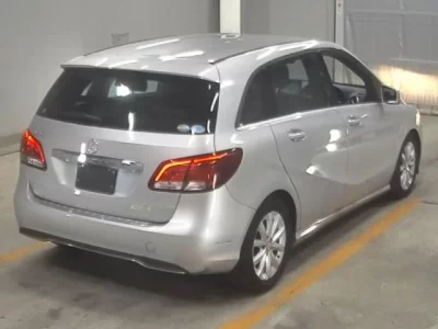 Mercedes-Benz B CLASS