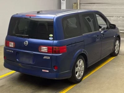 Nissan LAFESTA