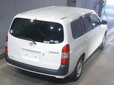 Toyota SUCCEED