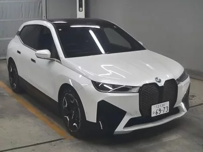 BMW iX