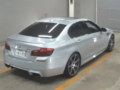 BMW M5