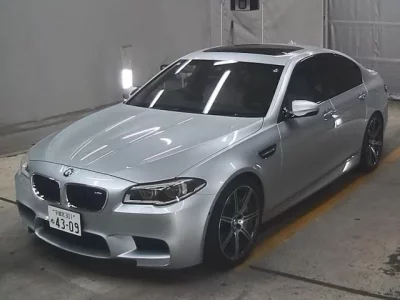 BMW M5