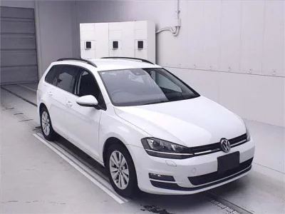 Volkswagen GOLF VARIANT