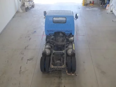 Nissan TRUCK
