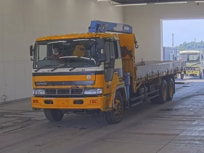 Hino TRUCK