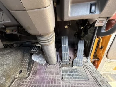 Hino TRUCK