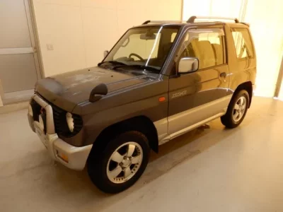 Mitsubishi PAJERO MINI