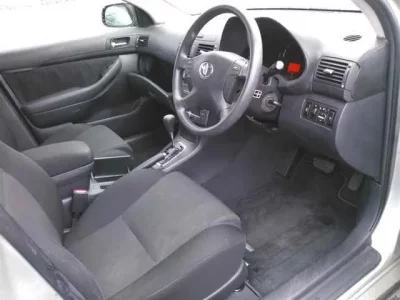 Toyota AVENSIS SEDAN