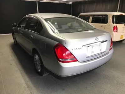 Nissan TEANA