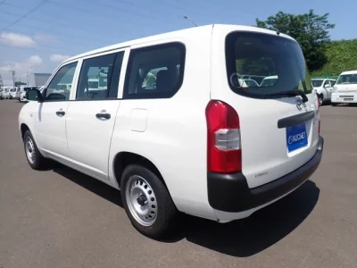 Toyota SUCCEED
