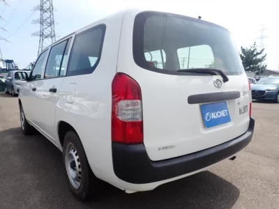 Toyota SUCCEED