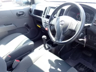 Nissan AD