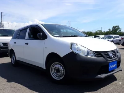Nissan AD