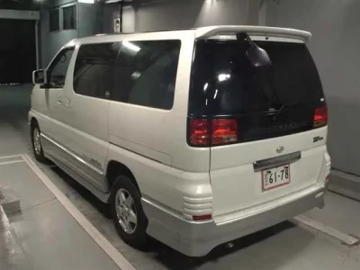 Nissan ELGRAND