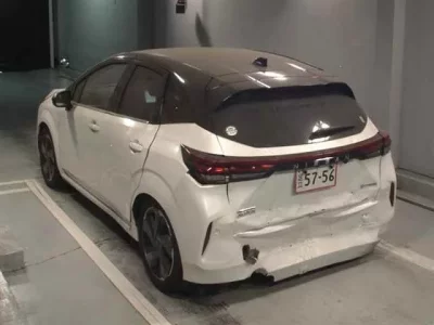Nissan AURA